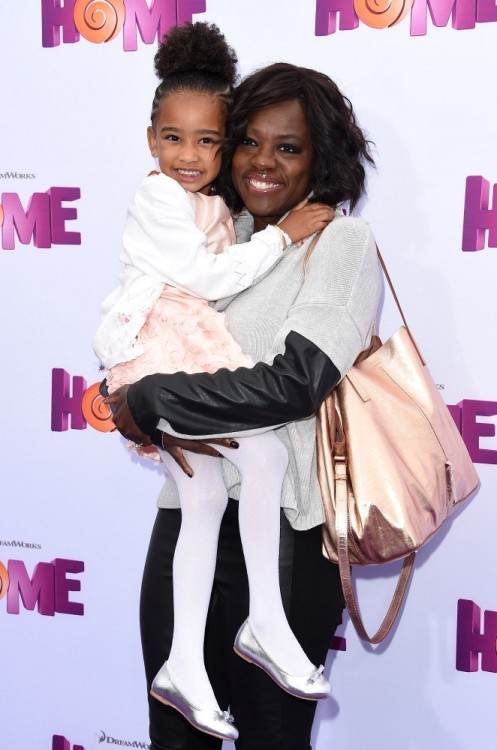 soph-okonedo:Viola Davis and daughter Genesis attend the Los Angeles Premiere of “Home” on March 22,