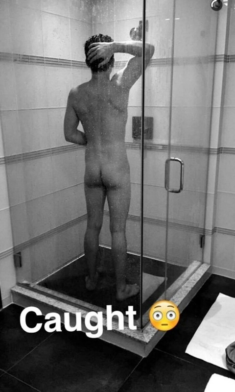 male-and-others-drugs:Charlie Puth