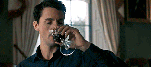 Matthew Goode As Matthew Clairmont In A Discovery Of Witches (2018) 1.02