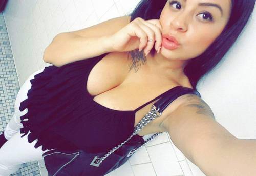 jazzpersonality-g-mentality:  Last Night Was A Strip Club Night   Dayum What A Pretty Mamasita!
