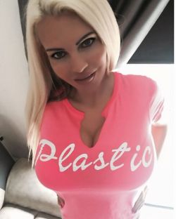 bimbodreams:  turkishbarbiebitch:  Plastic is fantastic   lol