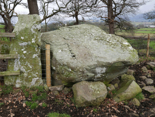 Hendre Waelod (or Allor Molloch) Burial Chamber, Llansanffraid Glan Conwy, North Wales 13.1.18.This 