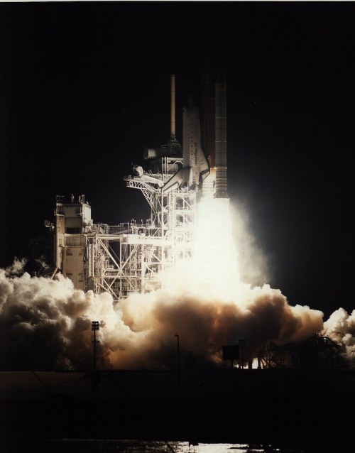 A night launch for Endeavour on STS-67