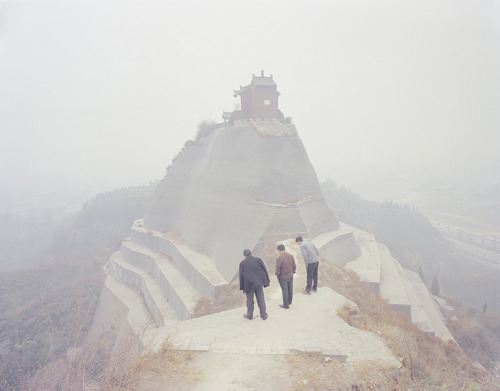 slugsteak:  “Between the Mountains and Water” by Zhang Kechun