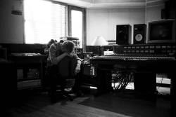 dustonmars:  David Bowie in the studio by