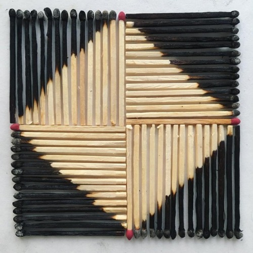 spobforpresident:theonlymagicleftisart:bobbycaputo:Everyday Objects Obsessively Organized into Patte