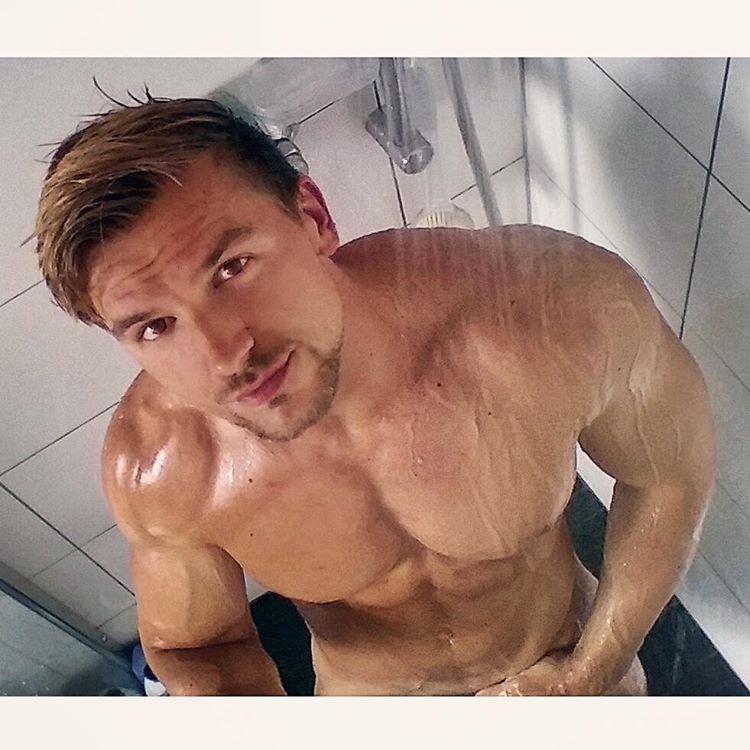 lumbrjax:  Instagram user @tadzio_de http://ift.tt/1GUrDTR