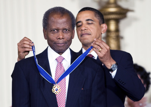 superheroesincolor:RIP   Sir Sidney Poitier   (1927 – 2022)“  Hollywood legend