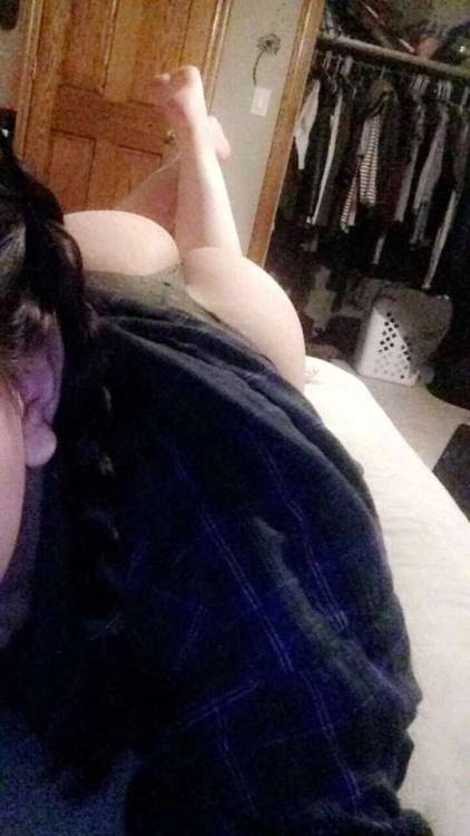 amydiazxxx:Ask about my premium snapchat ;)