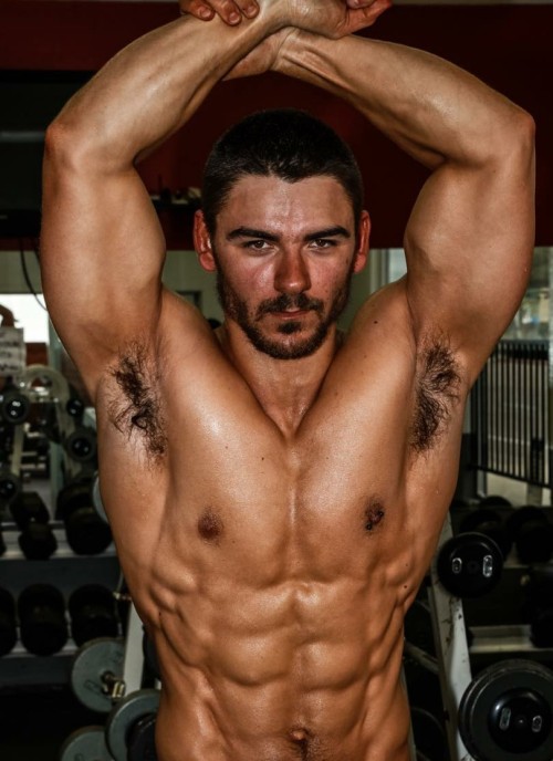 https://64.media.tumblr.com/36e9e1cef3ba1983557a82772a725eaa/3bdf7ad1cba6e821-b9/s500x750/9c46628488d92ed2bbfdf1e5ef9543bccc5c32b3.jpg