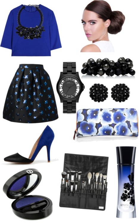 Blue Petals by keivonne featuring LipsyAlexander mcqueen t shirt / P A R O S H pleated skirt / Point