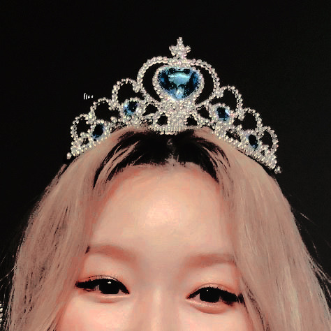 GOWON LOONA─   ♡─   ♡▸DO NOT RE EDIT