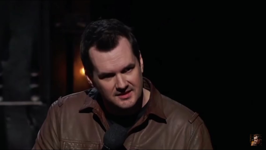 bewkie:  tailsohki:  paper-storm:  Australian comedian Jim Jefferies points out the