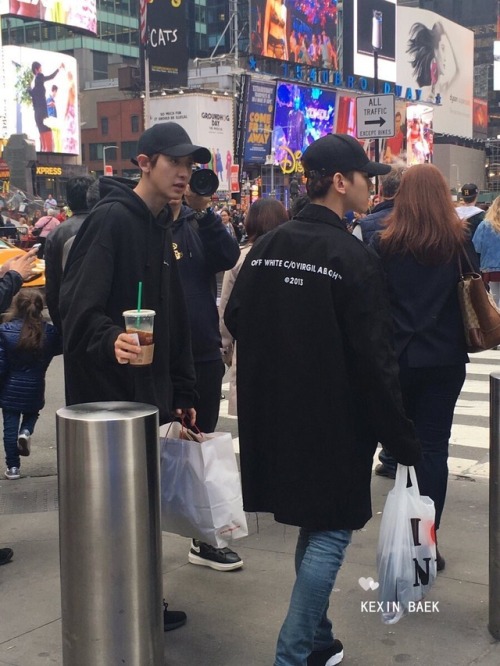 EXO Chanyeol &amp; Sehun in NYC Times Square