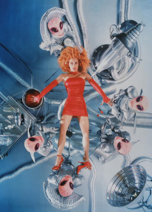 nakedmonkey: randompandemonium: Gillian Anderson for David LaChapelle, 1997  (she clearly wins 
