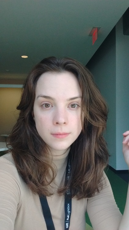 six selfie meme, tagged by @nefertiti and @fromthecloudstotheresistance90% of my selfies are taken i