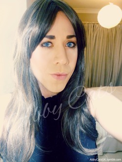 abbycatsuk:  Fun with Lighting - AbbyCatsUKHad a little too much lighting coming in on this photo but I kind of like the effect, so I thought I might share it :)  Wow, what lovely blue eyes you have&hellip;
