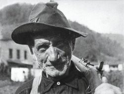 workingclasshistory: Our latest podcast is out now, about the West Virginia mine wars, when in the early 20th-century coalminers and their families fought a guerrilla war against coal bosses and launched the biggest armed insurrection in US history since