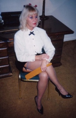 Spanko70:My Fifth Grade Teacher And It Was Always Over Her Knee Https://Thinkp1Nk.tumblr.com/