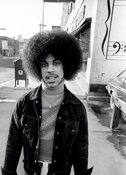 adreciclarte:  Prince at age 19, Minneapolis