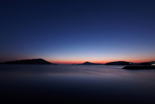 Ohamacho sunrise by Eric Flexyourhead on Flickr.