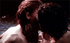 kiwikiwiandkiwi:You were wrong to love her, a voice whispered. You were wrong to leave her, a differ
