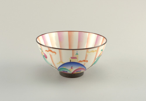 Il Pellegrino di Montesanto Bowl, 1924–25Designed byGio Ponti and manufactured byRichard-Ginori. Gl