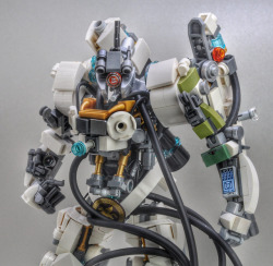 pimpmybricks:  HYPR10NN: ONLINE by geraldcacas