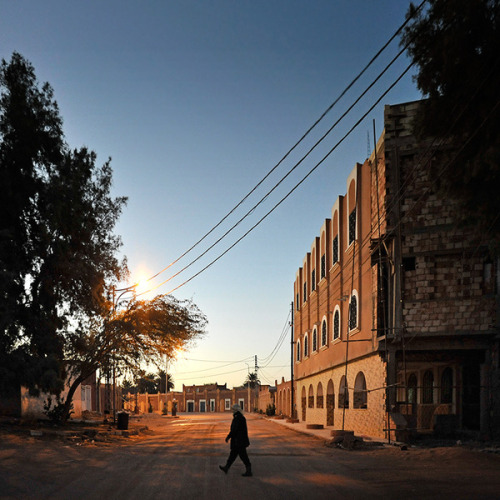 hieronymus evers: Urban Sahara Series of photographs taken in small towns in the Algerian Sahara.