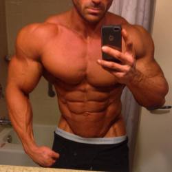 drwannabe:  Josh Halladay 