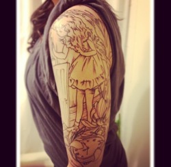 fuckyeahtattoos:  Alice. Color still to be