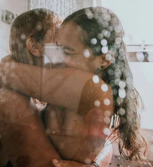 femaleintimacy:A little shower 🧡