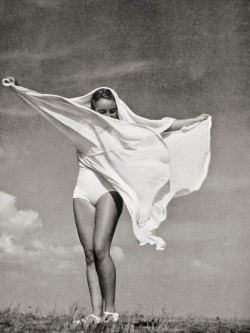  In the wind,1936 photogravure by Bohumil