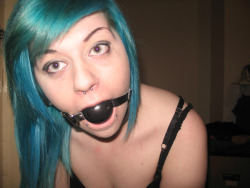 lauranelly:  Gagged 