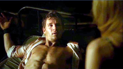 ropermike:Ryan Kwanten in True Blood - “You Smell Like Dinner”. More pics here.Felton and Crystal ar