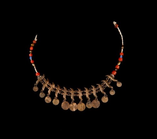 Traditional necklace made of copper worn in Libya, Tunisia and Algeria. This one is said to be proba