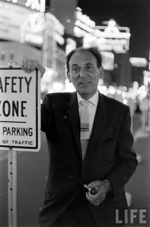 Moss Hart(Alfred Eisenstaedt. 1959)