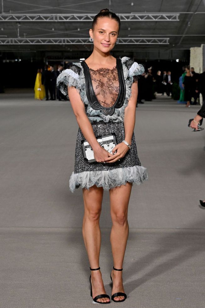 Alicia Vikander In Louis Vuitton - BVLGARI: Tribute to Femininity - Red  Carpet Fashion Awards