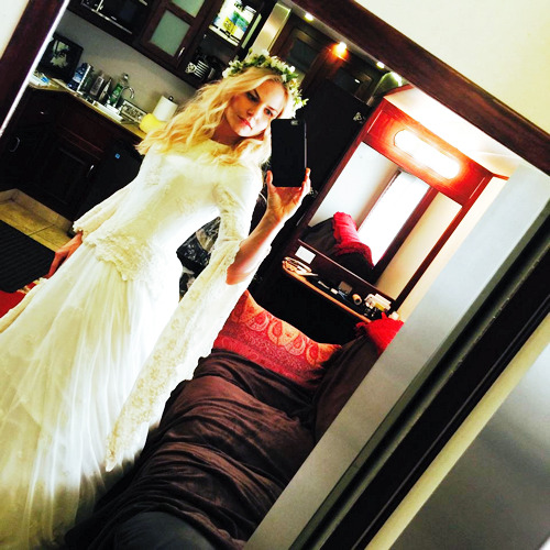 ouatfashion: Full length look at Emma’s ball look during 5x02 “The Price”; from Jennifer’s Facebook.