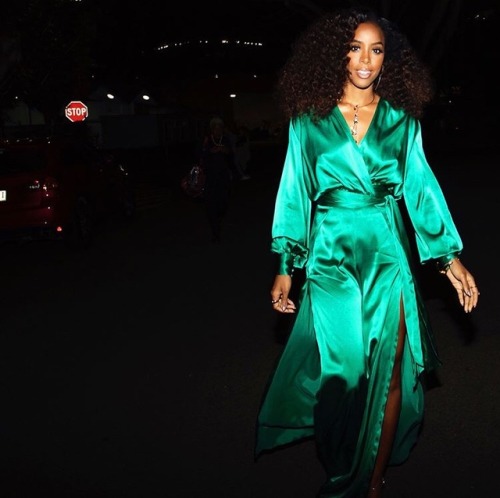 darkmelaningirls:Kelly Rowland // MINT CHOCOLATE