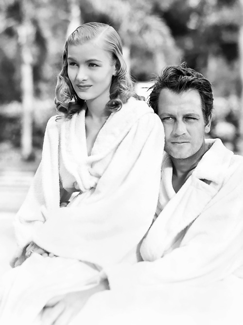 wehadfacesthen:Veronica Lake and Joel McCrea on the set of Sullivan’s Travels  (Preston Sturges, 194