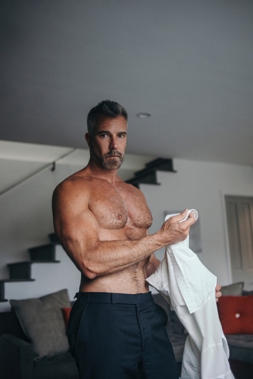 when daddy comes home Roger Swift by Ross Jordan // more @rossjordanphoto on IG