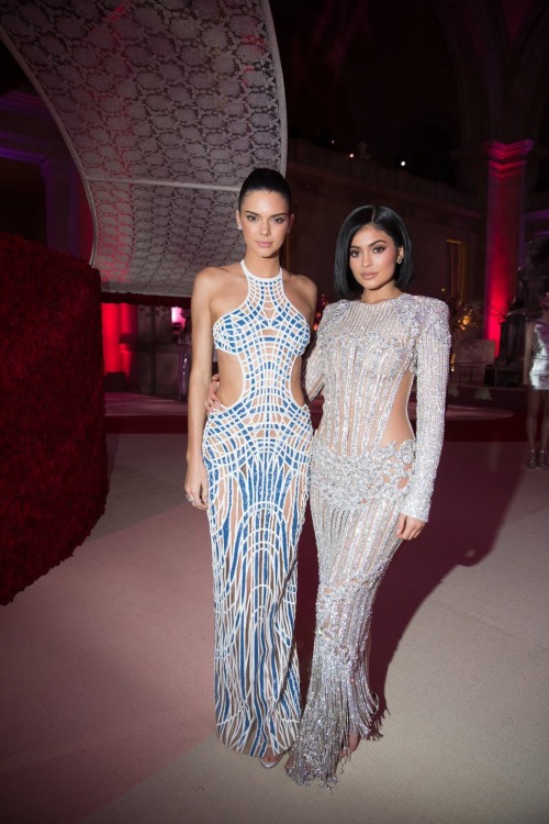 heykdolls: Kendall and Kylie Jenner | At the Met Gala 2016 | New York City | 02 • 05 • 2016.