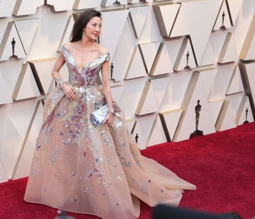 MICHELLE YEOH IN ELIE SAAB at the 2019 Oscars