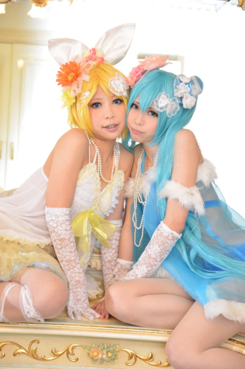 Vocaloid - Miku Hatsune & Rin Kagamine 3HELP US GROW Like,Comment & Share.CosplayJapaneseGirls1.5 - www.facebook.com/CosplayJapaneseGirls1.5CosplayJapaneseGirls2 - www.facebook.com/CosplayJapaneseGirl2tumblr - http://cosplayjapanesegirlsblog.tumbl