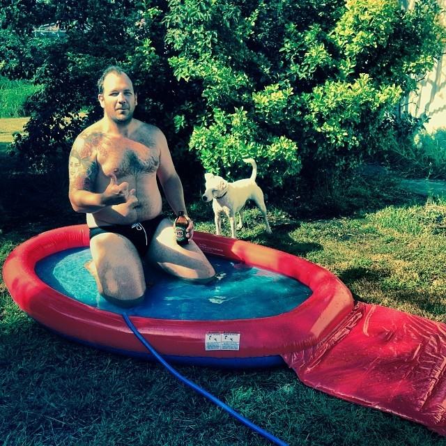 j6i9mmy:  Dad hot in speedos
