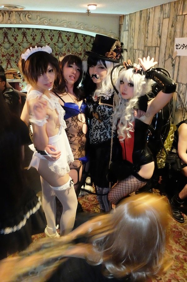 jkontumblr:  裕竹 赫映 @kaguyaex   That’s how AIDS gets spread, fag orgies. 