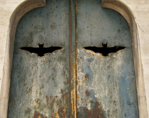 halloweenmagick:  Batty