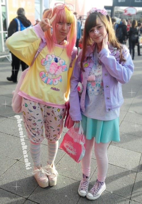 phoenixokazaki:  with a cutie I met yesterday at MCM!! ^^ @wandersamongtheliving 