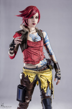 daybreakatdawn:  My Lilith from Borderlands 2 cosplay =) Photo &amp; edition by Hidrico My Facebook page here! 